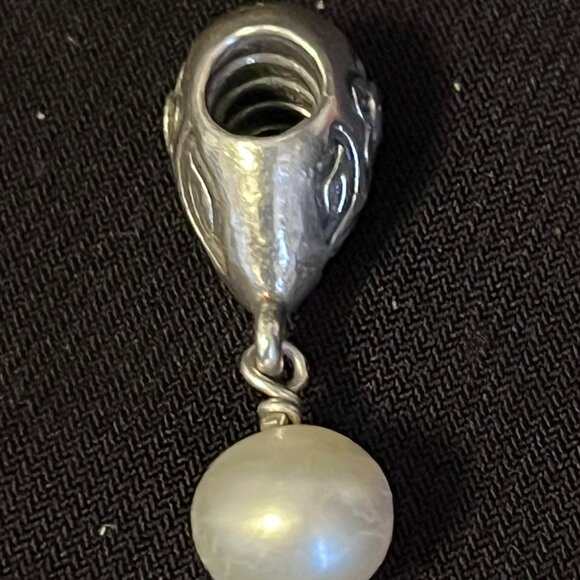 Pandora Pink Flower with Pearl Dangle Charm – SS, Pink CZ & Cultured Pearl - Picture 3 of 6